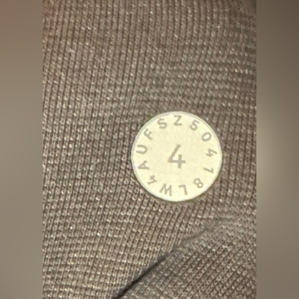 Lululemon Athletica Movement to Movement Jacket in Titanium- New With Tags - Picture 7 of 14